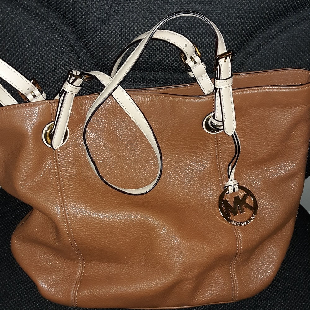 Tote purse